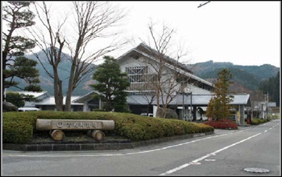 古殿町役場の写真
