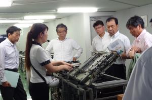 北九州市エコタウンセンターを調査する企画環境委員会