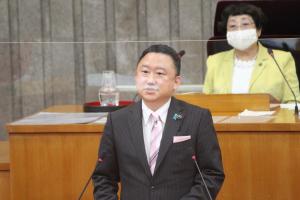 大場議員の写真