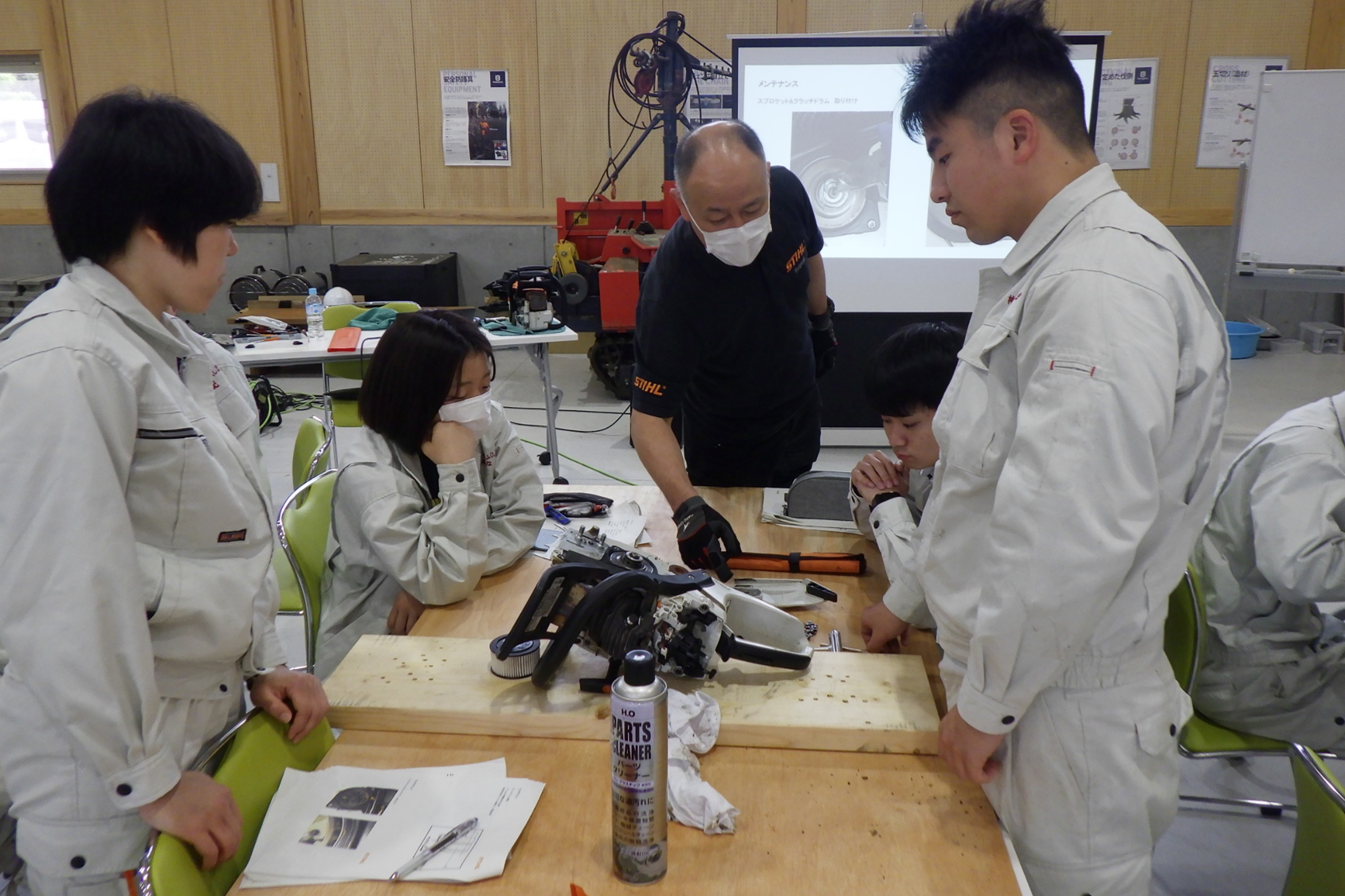 チェーンソーの取扱