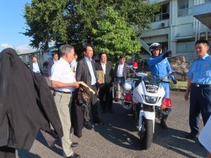 岐阜県警察本部機動警察センターの調査を行う福祉公安委員会の写真