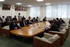 各派交渉会の写真