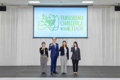 アンバサダー海外派遣報告(記念撮影)