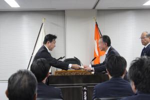 全国都道府県議会議長会表彰（佐藤義憲議員）