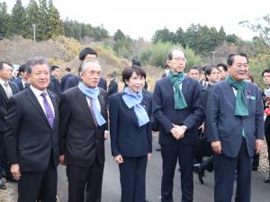 双葉庁内荒廃農地視察画像