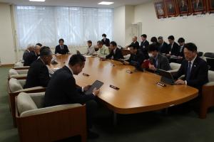議会運営委員会の写真
