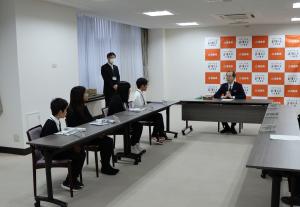 さとうきび親善大使表敬訪問写真２