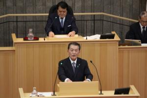 追加代表質問（三瓶正栄議員）