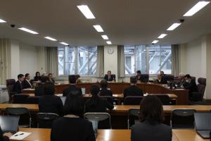 総務委員会の写真