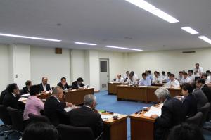 人口問題対策特別委員会